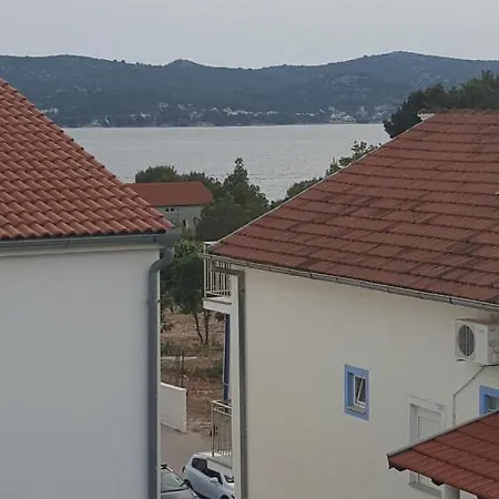 Dragica D Apartment *