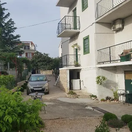 Dragica D